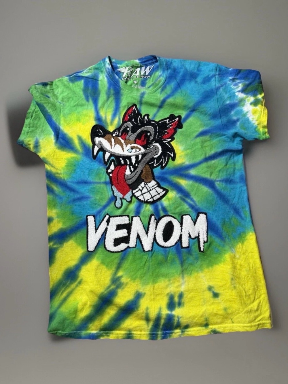Rawyalty Raw Own The Now Mens Medium Tie-Dye 3D Chenille Wolf Venom T-Shirt